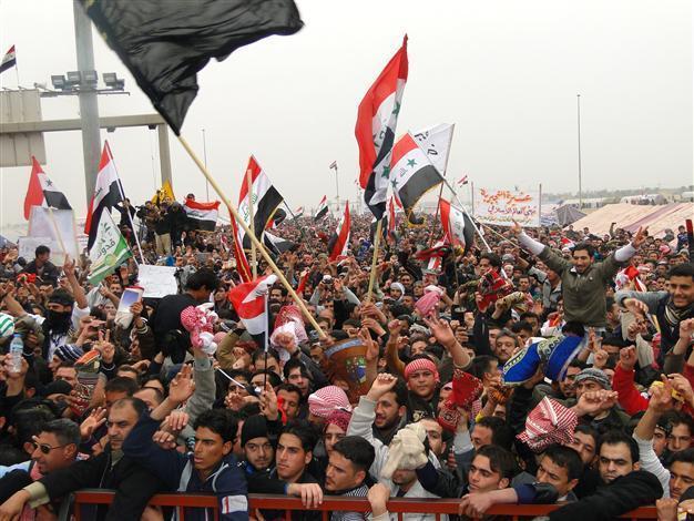 Army kills six as Iraqi protesters call for PM to quit