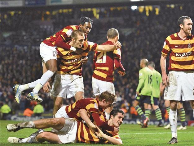 Giant-killer Bradford within sight of final Wembley