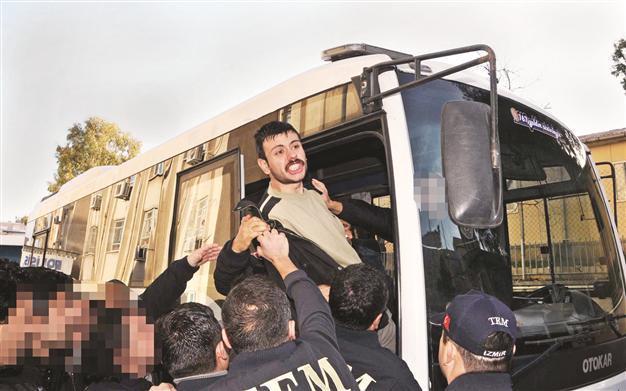 More lawyers arrested in crackdown on leftists
