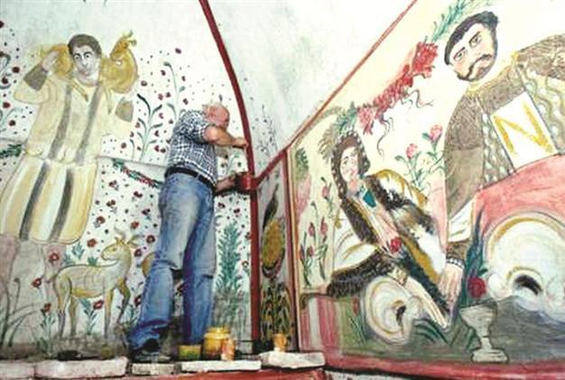 Restoration halted at historical Turkish bath