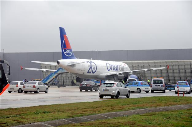 Panic subsides at Istanbul Airport, no bomb on the plane