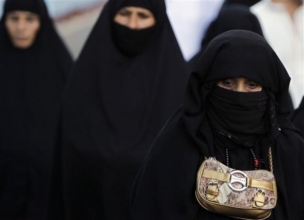 Saudi man marries student, teacher and principal from same school