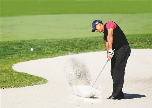 Tiger wins at Torrey Pines for 75th career crown