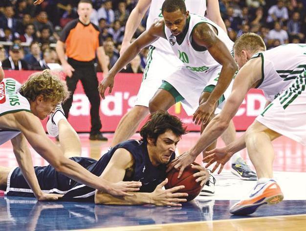 Efes eyes extending winning streak in Malaga