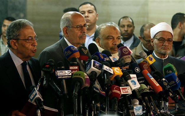 Egypt factions seek dialogue, condemn bloodshed