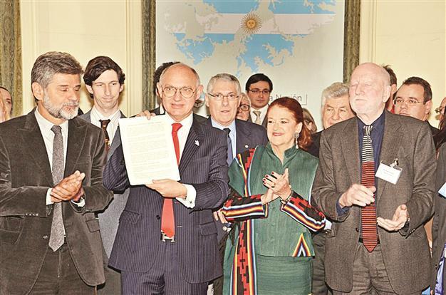 Falklands standoff fuelled on oil dispute