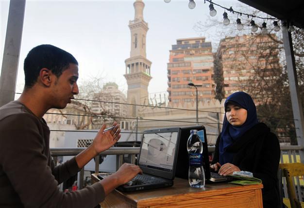 Egypt court orders YouTube block over Islam film