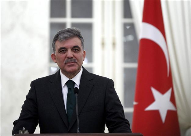 Turkish President Gül approves bill on terror financing