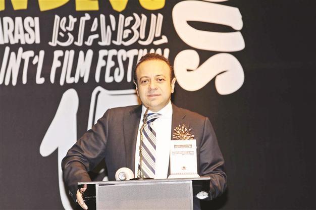 Democracy and arts related, says Bağış