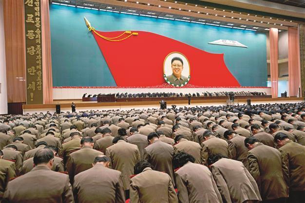 North Koreans mark late leader’s death