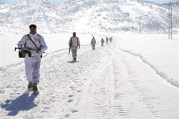 Turkish PM offers safe exit passage to PKK