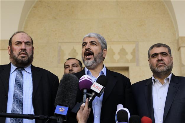 Israel arrests 25 Hamas members West Bank: army