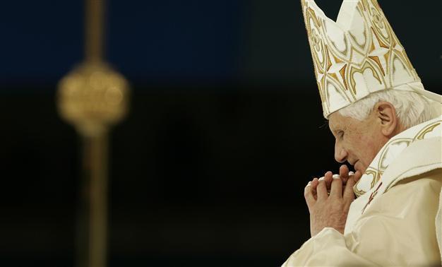 World reacts to resignation of Pope Benedict XVI