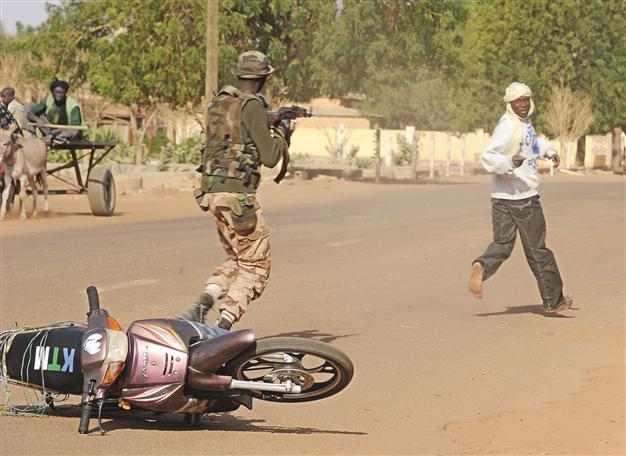Al-Qaeda urges jihad against French intervention in Mali