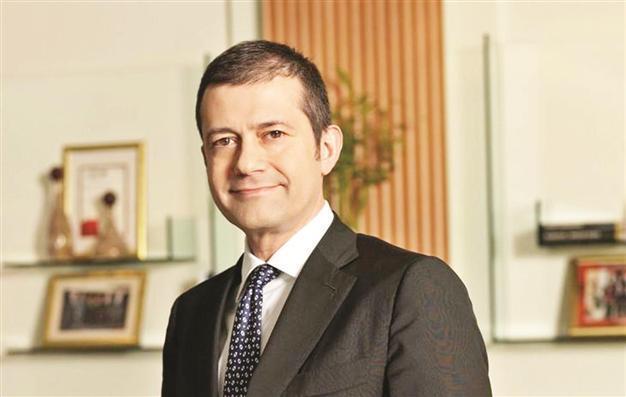 Akbank seeks sound growth, rising credits