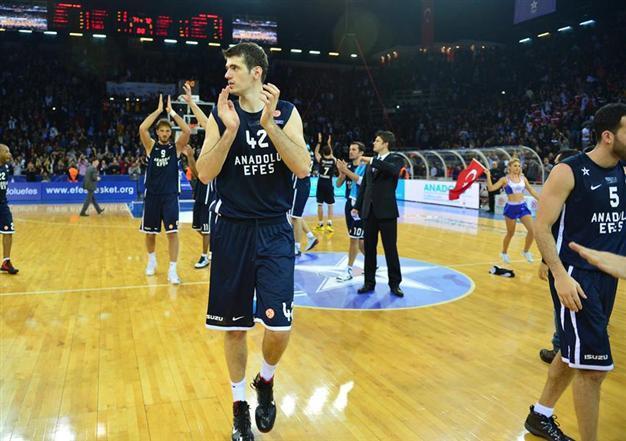 Efes takes on CSKA in tough Euro battle