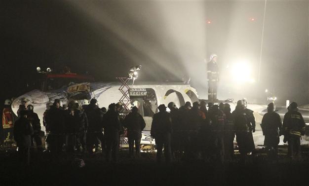 Four dead as plane makes emergency landing in Ukraine