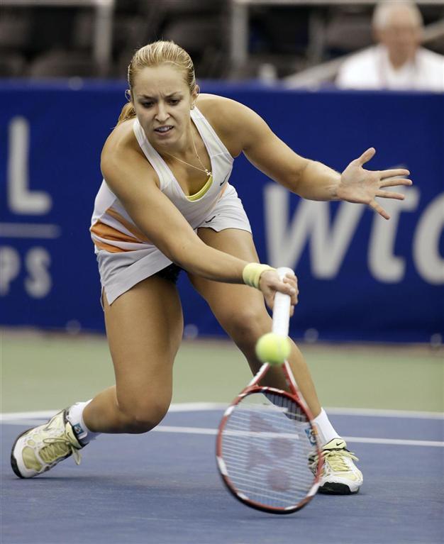 Erakovic wins historic Memphis title