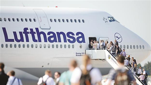 Lufthansa to order aircrafts for $12 billion