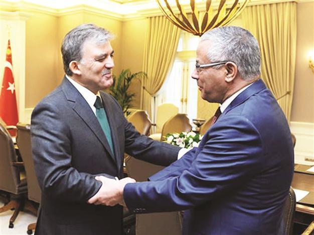 Turkish President Gül congratulates Sargsyan for victory