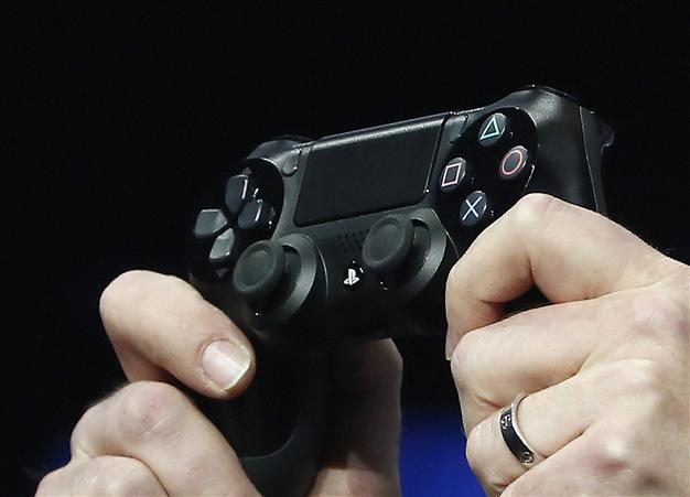 Sony bills PS4 console as gamings future