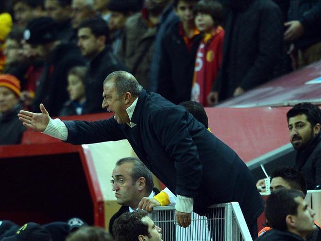 Galatasaray coach Terim sanctioned with three matches following scuffle with referee