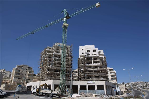 Israel to delay settlement starts for Obama trip: Report