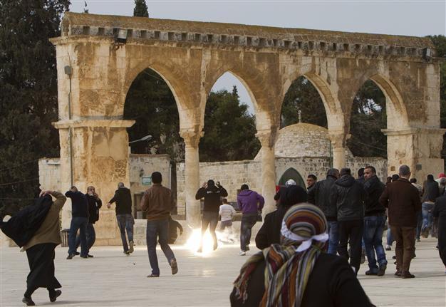 Worshippers, Israel police clash at Al-Aqsa over Koran