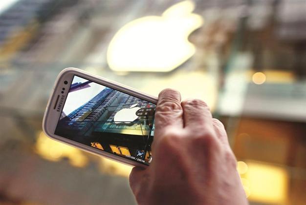 Samsung’s bill in Apple case reduced by $450 mln