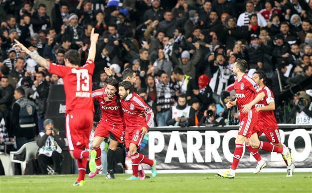 Beşiktaş gives ground a legendary send-off with last-gasp win against Fenerbahçe