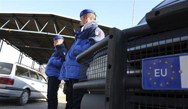 Germany will veto Bulgaria, Romania Schengen bid, minister