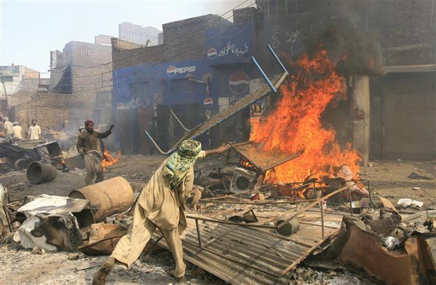 Drunken row sparked Pakistan anti-Christian riot