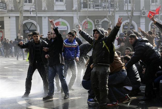 Azeri police detain 60 in army deaths protest