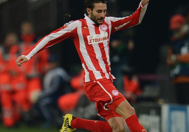 Olympiacos clinches Greek title