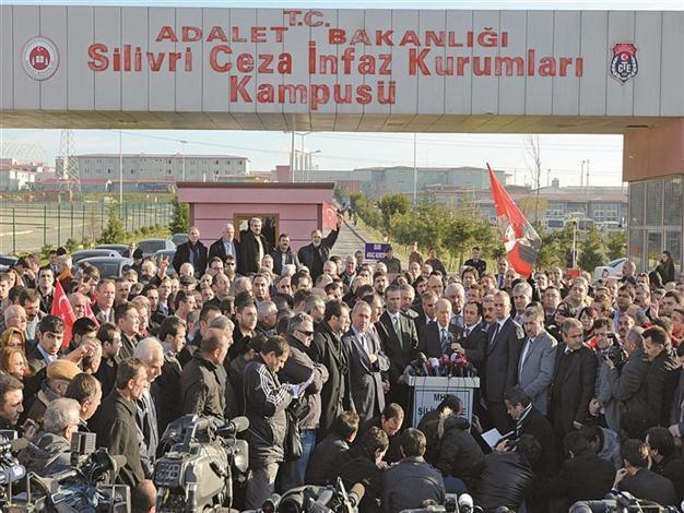 Nationalist Movement Party leader visits ex-top soldier in jail