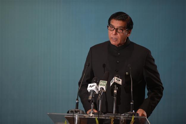 Pakistan Supreme Court orders arrest of prime minister