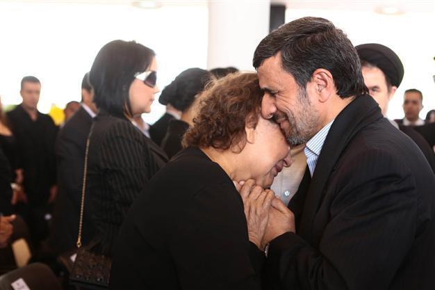 Iran cleric says Ahmadinejad Chavez remarks heresy