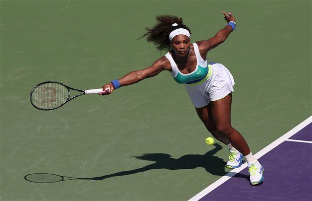 Serena Williams quick out of blocks in quest for record