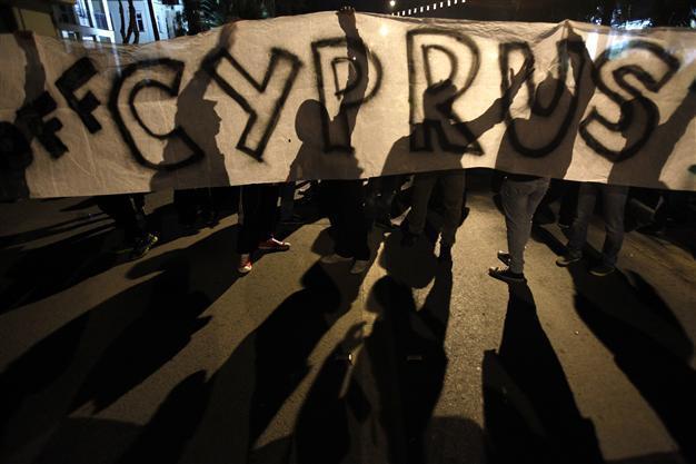 Greek Cypriot president in bailout battle issues quit threat