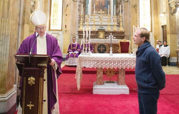 Greek Orthodox patriarch stages first visit to popes inaugural Mass in 1,000 years