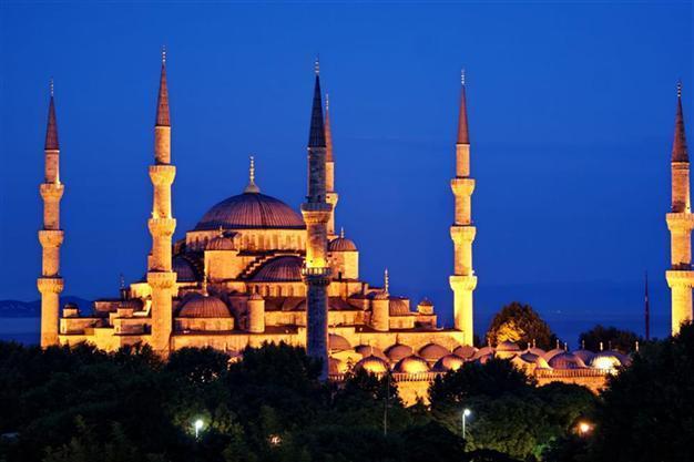 Design agreed for ‘mosque dresses for tourists visiting Turkey