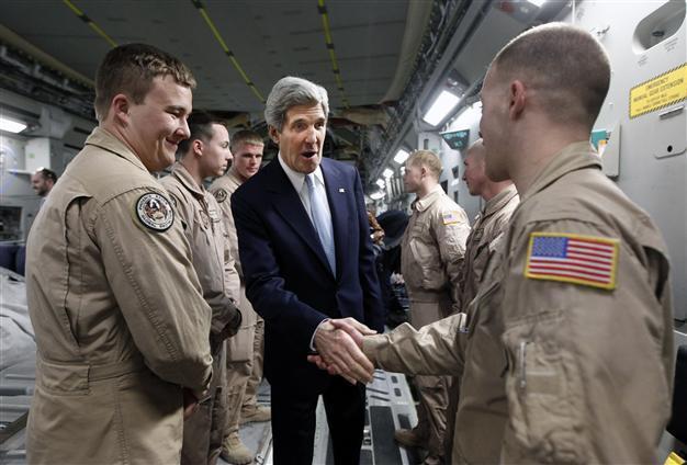 Kerry lands in Kabul on unannounced visit