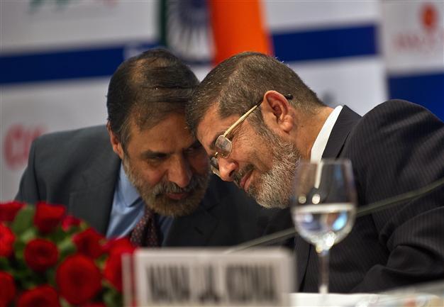 Morsi warning draws ire of Egypt opposition