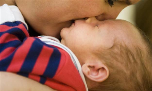 Children born outside marriage in Europe rise to 40 percent of total