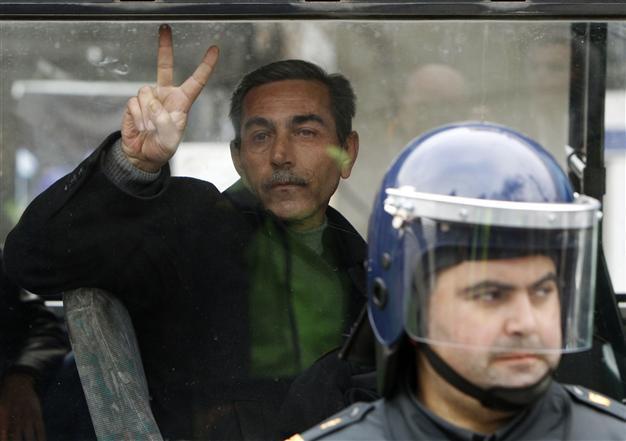 Azerbaijans police arrests the deputy head of the biggest opposition party