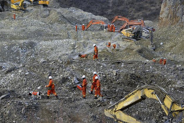Tibet landslide leaves 21 dead, 62 missing: media