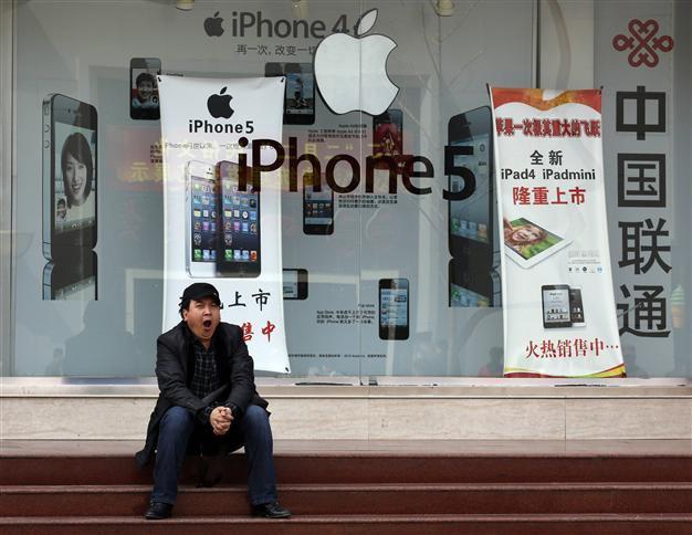 Apple apologises after China outrage