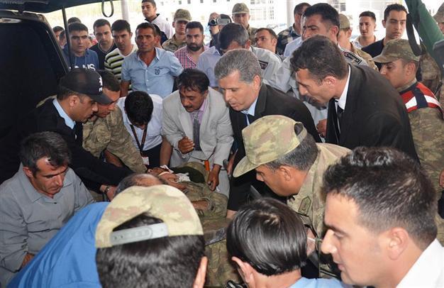 Death toll rises to three in patrol car crash near Armenian border