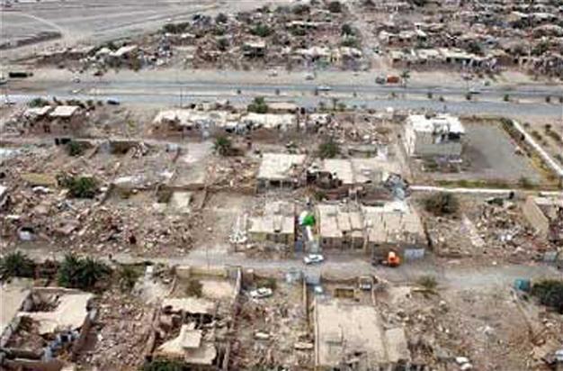 Quake hits near Irans nuclear city Bushehr, leaves 32 dead