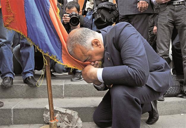 Armenian opposition head defies president